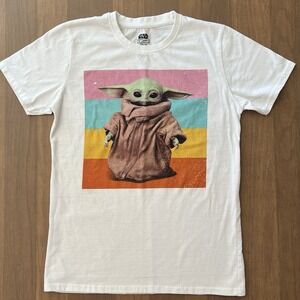 Star Wars Mandalorian Baby Yoda Graphic T-Shirt Men Size Medium Grogu Disney Tee